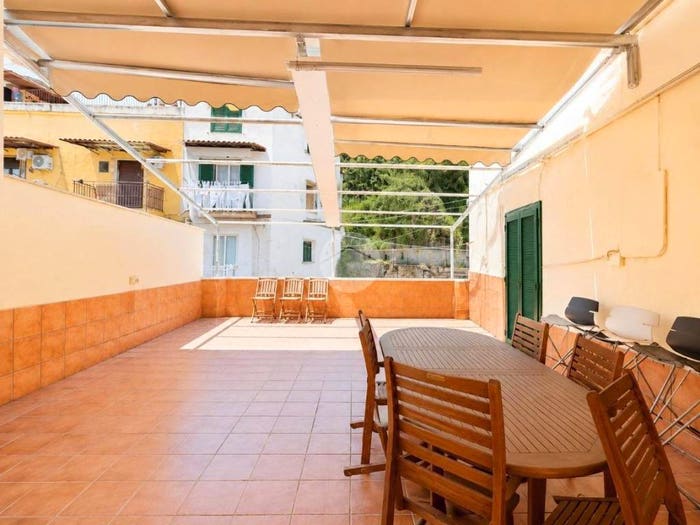 Appartamento trilocale in vendita in Vico San Nicola alle Fontanelle, Stella Materdei, Napoli