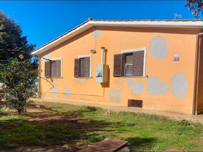 Appartamento con 5 locali in vendita in VIA DEGLI ACERI, Cogna, Aprilia