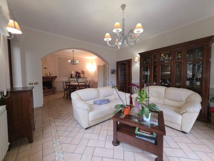 Casa con 6 locali in vendita in Strada Comunale di Triponzo, Centro, Cerreto di Spoleto