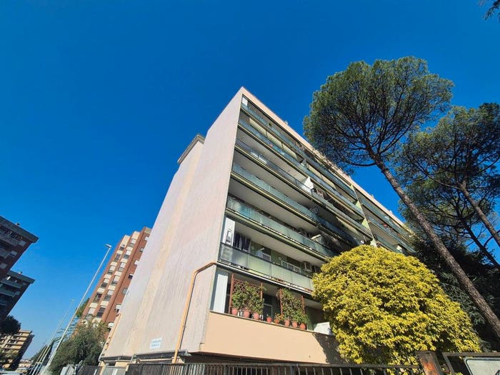 Appartamento trilocale in vendita in Via Libero Leonardi, Cinecittà, Roma