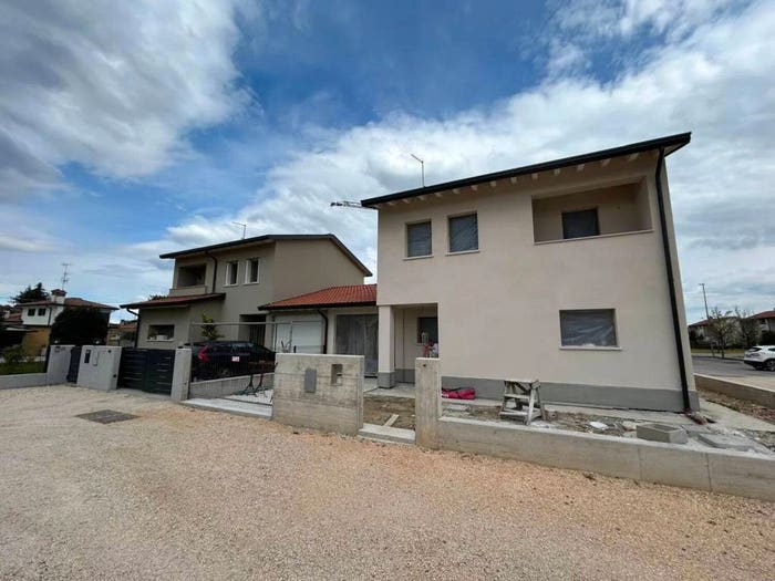 Casa con 5 locali in vendita in Giovanni Da Pinidello, Cordignano