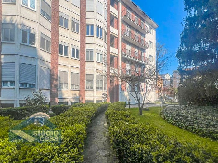 Appartamento trilocale in vendita in VIALE RIMEMBRANZE, Braila Stazione, Lodi
