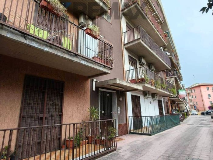 Casa quadrilocale in vendita in Rapisardi, Catania