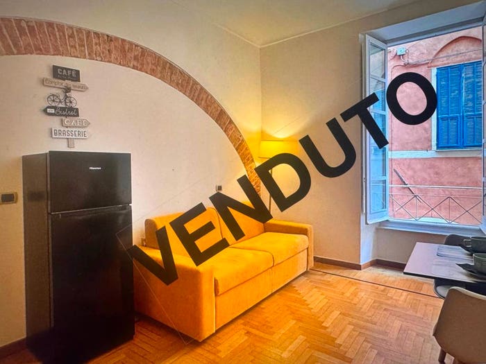 Appartamento bilocale in vendita in Via Torlaro, Centro, Albenga