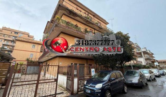 Appartamento trilocale in vendita in Via Gaspare Bertoni Roma RM Italia, Fidene, Roma