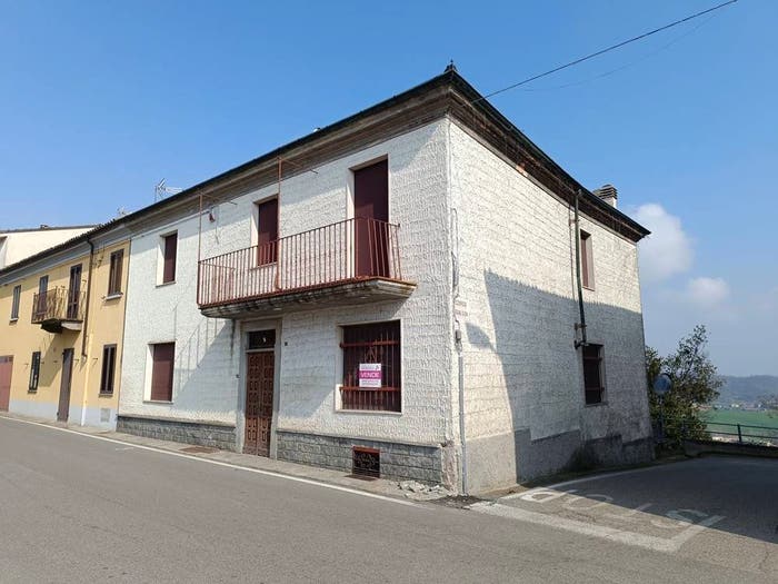 Casa con 6 locali in vendita in Via Giuseppe Gavello, Centro, Moncalvo