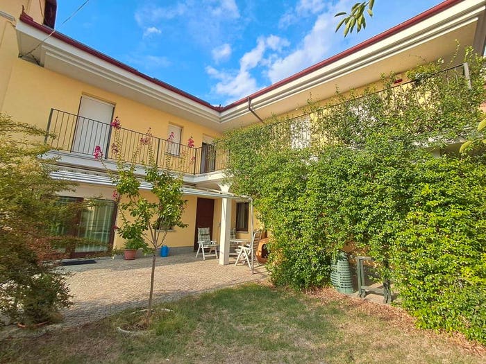 Casa con 6 locali in vendita in Via San Lorenzo, Primeglio, Passerano Marmorito