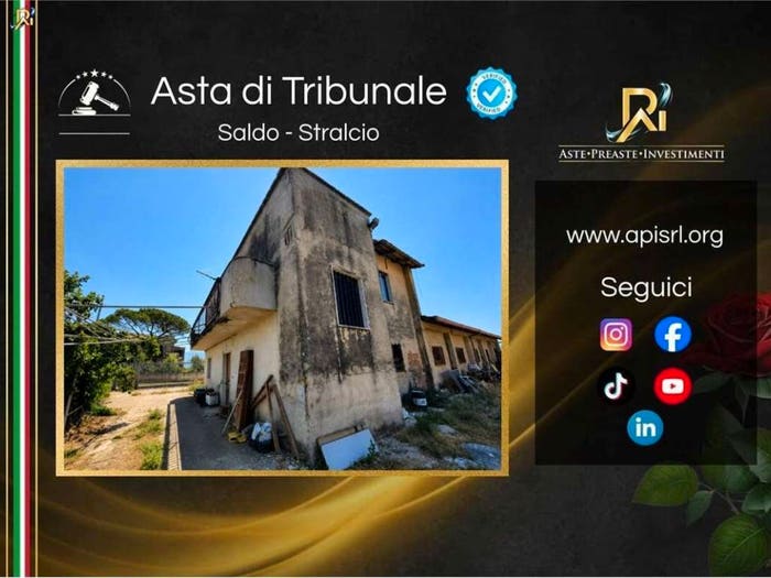 Appartamento trilocale in vendita in Contrada Ferfavone Via III Traversa, Centro, Eboli