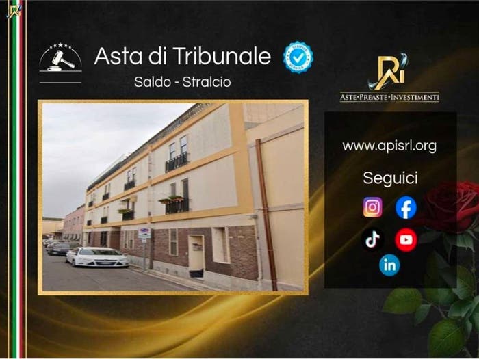 Appartamento trilocale in vendita in Via Montecuccoli, Santa Maria Chiara, Cagliari