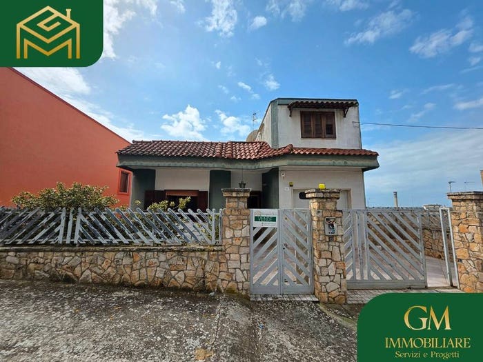 Casa con 6 locali in vendita in Via Fabio Filzi, Centro, Matino
