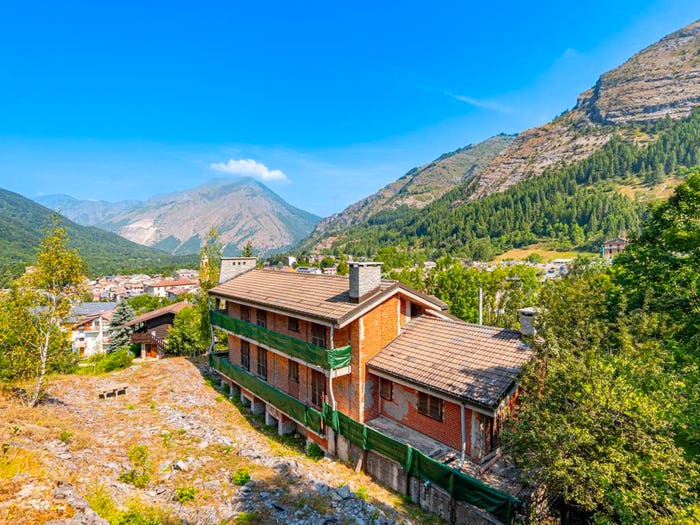 Casa con 6 locali in vendita in Via Ponte Gerbini, Entracque