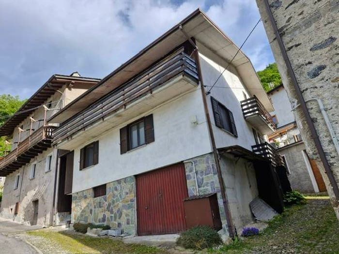 Casa trilocale in vendita in Via Valbona, Piateda Centro, Piateda