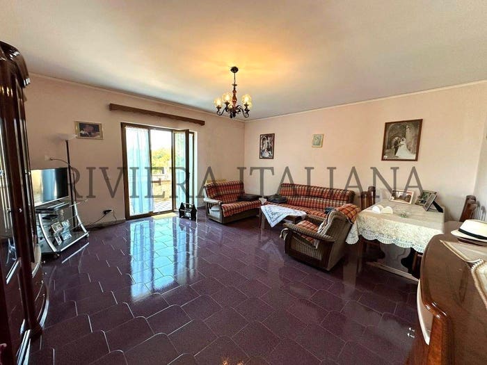 Casa con 6 locali in vendita in Contrada Sant'Andrea, Santa Domenica Talao