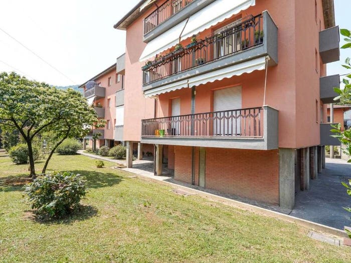 Appartamento quadrilocale in vendita in via A Manzoni, Centro, Pontida