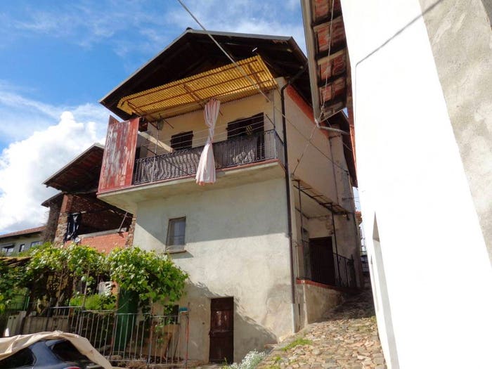 Casa trilocale in vendita in Frazione Centro, Caprile