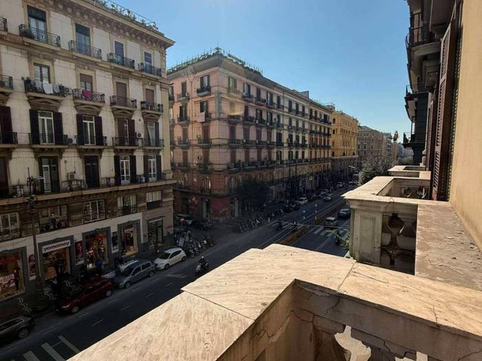 Appartamento quadrilocale in vendita in corso UMBERTO I, Tribunali, Napoli