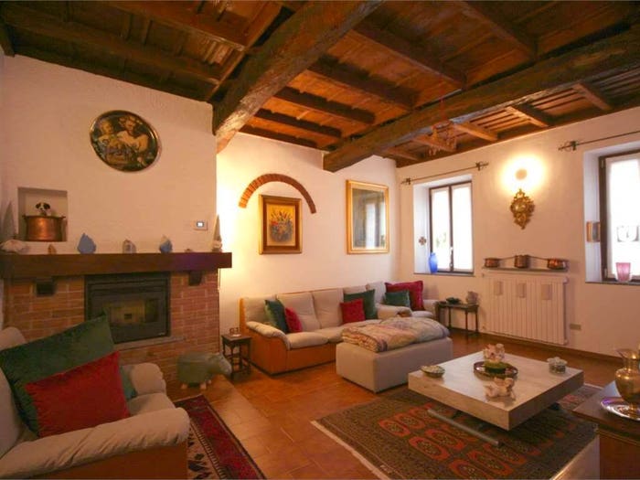 Casa con 5 locali in vendita in Piazza Guglielmo Marconi, Abbiategrasso