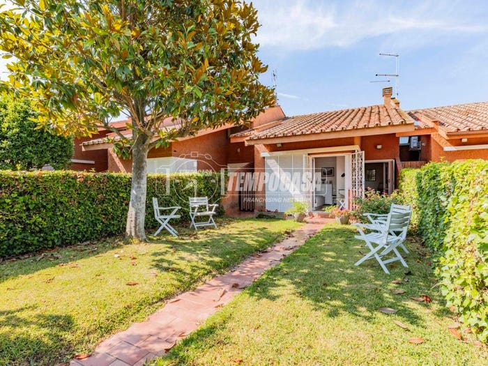 Casa quadrilocale in vendita in Via dei Barracuda, Marina di San Nicola, Ladispoli