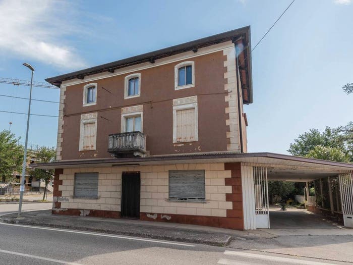Casa con 6 locali in vendita in Via Udine, Centro, Castions di Strada
