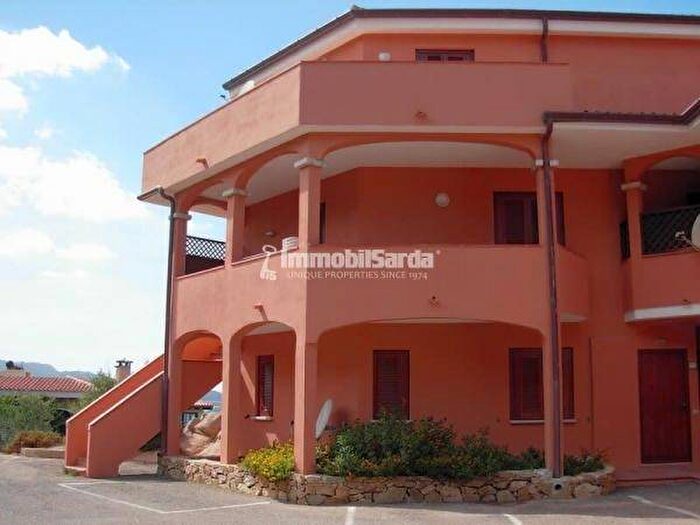 Appartamento trilocale in vendita in Strada Statale Santa TeresaPonte Liscia, Santa Teresa Gallura