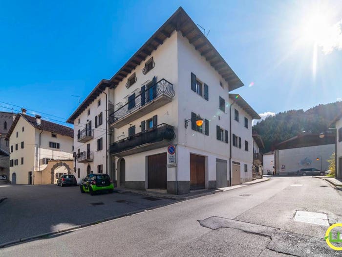 Casa con 5 locali in vendita in Via Monsignor Gorizizzo, Centro, Paluzza