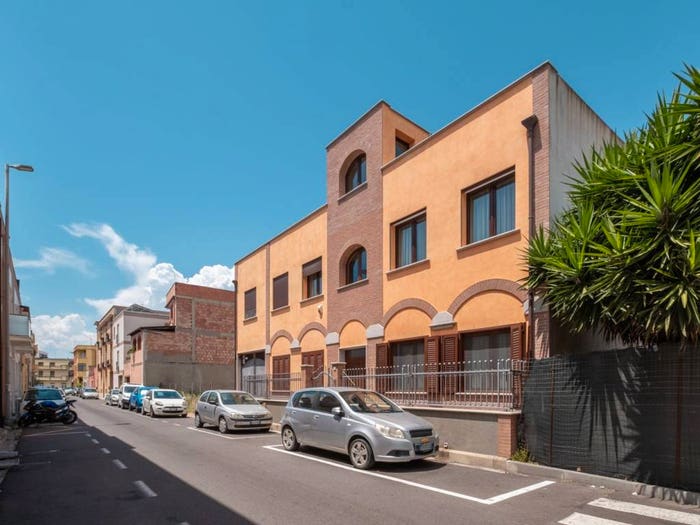 Casa con 6 locali in vendita in Via San Cipriano, Monserrato