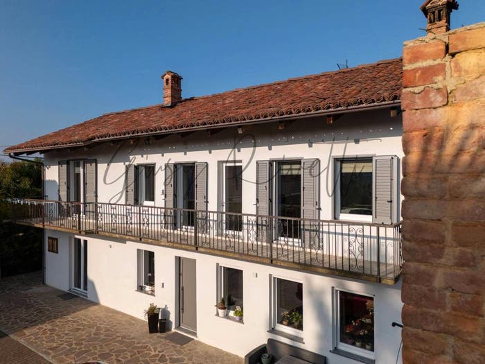 Casa con 5 locali in vendita in Frazione Sant'Anna, Sant'anna, Monteu Roero