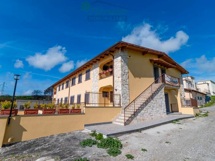 Appartamento trilocale in vendita in Strada delle Murelle, Montalto di Castro