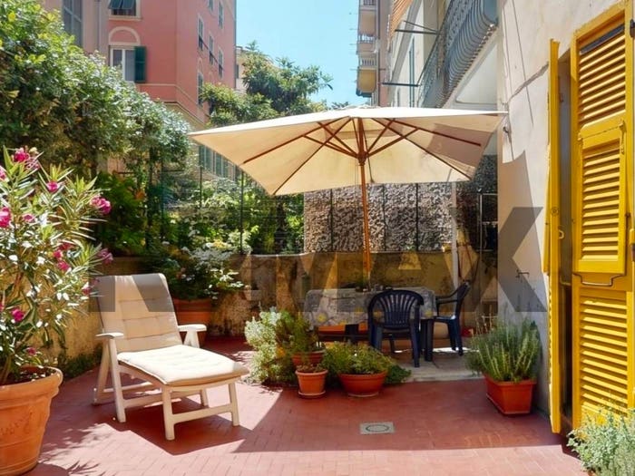 Appartamento con 5 locali in vendita in Via Tevere, Pegli, Genova