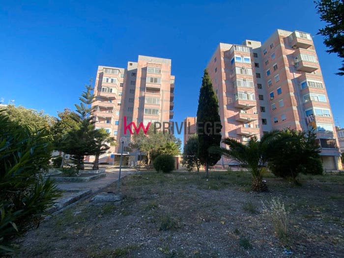 Appartamento trilocale in vendita in Via Alessandro Volta, Zona Industriale San Paolo, Brindisi