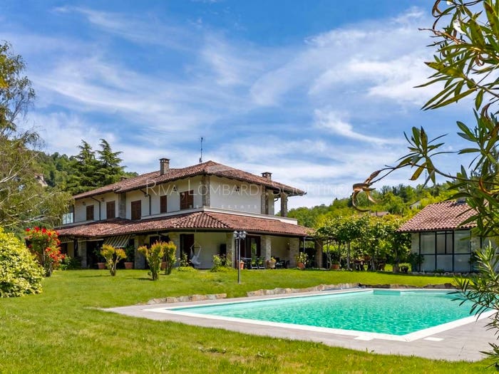 Casa con 6 locali in vendita in Località Quartino, Melazzo