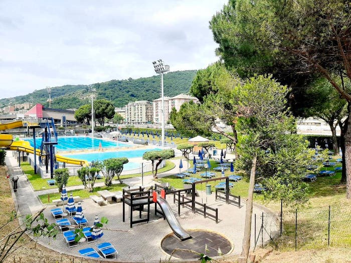 Appartamento trilocale in vendita in Via Rubaldo Merello, Molassana, Genova