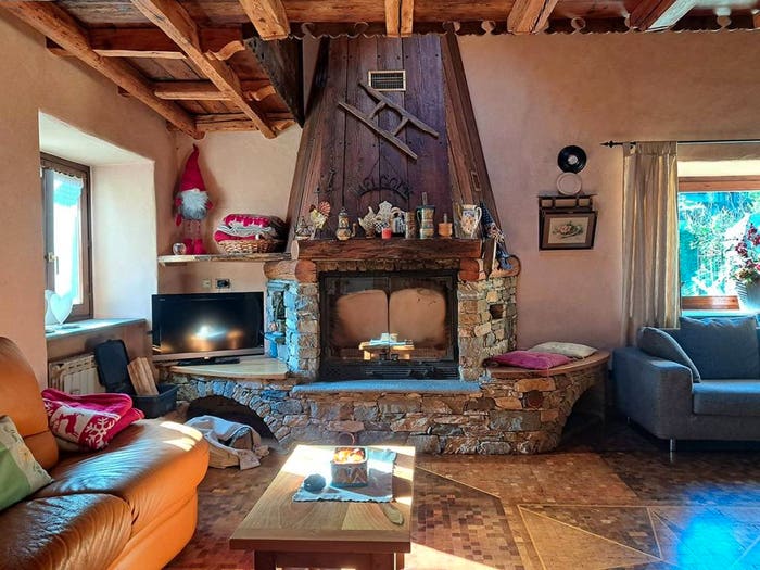 Casa quadrilocale in vendita in Via Cesare Ollietti, Centro, La Salle