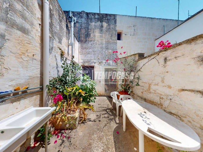 Casa trilocale in vendita in Via Roma, Corigliano d'Otranto