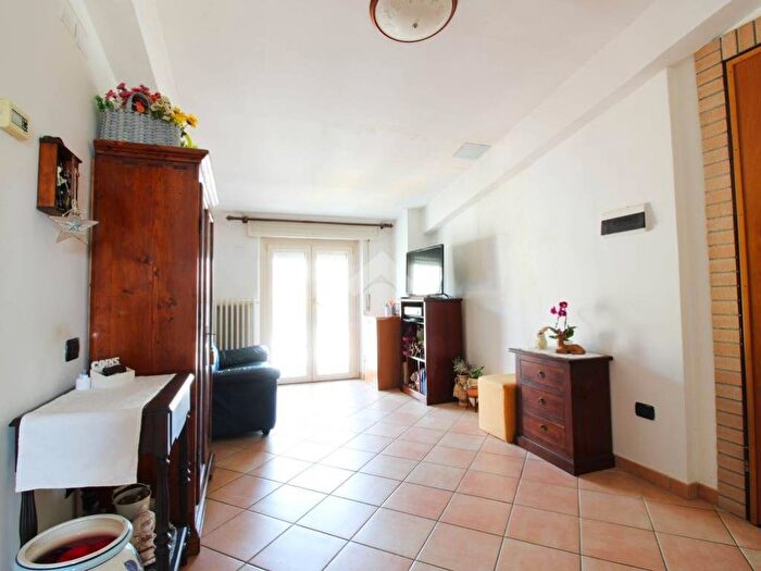 Casa quadrilocale in vendita in Via XX Giugno, Centro, Fermo