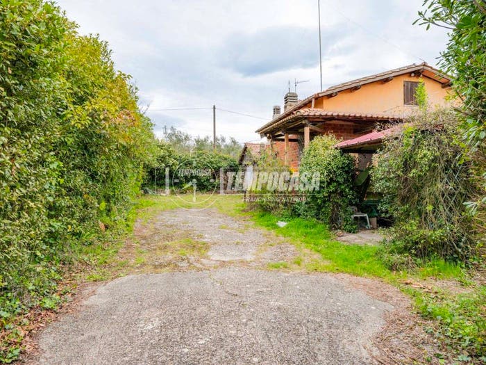 Casa quadrilocale in vendita in Via dell' omo morto, Bracciano