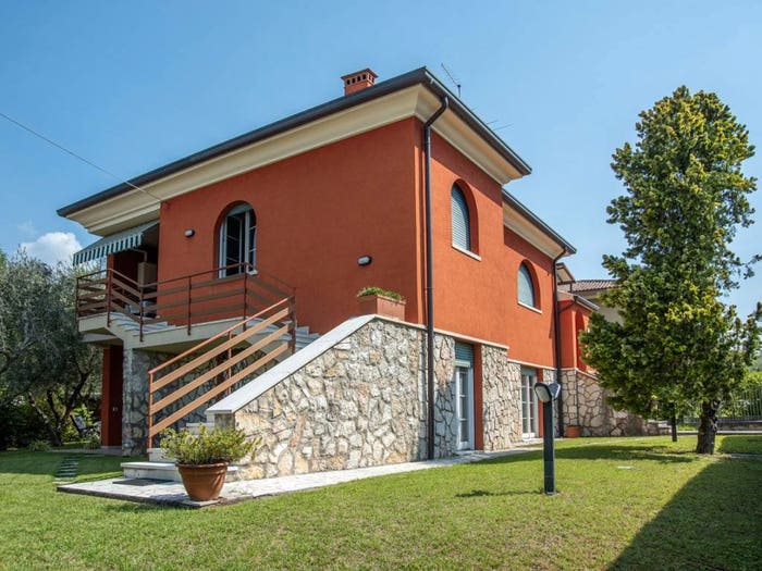 Casa con 6 locali in vendita in via Don Gnocchi, Garda