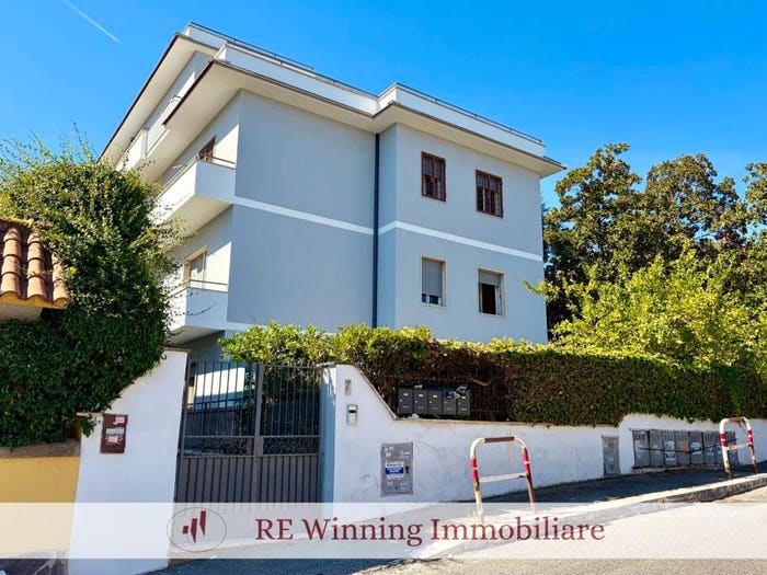 Appartamento bilocale in vendita in Via Castellana Sicula, Rocca Cencia, Roma