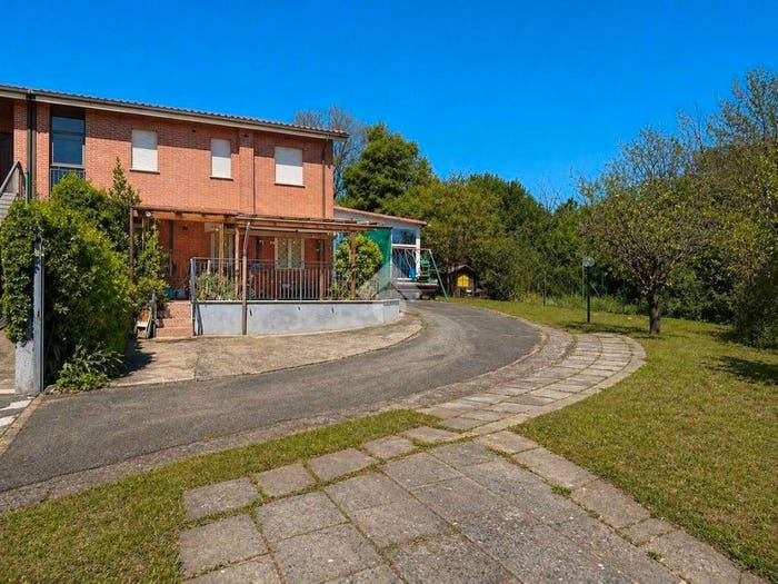 Appartamento quadrilocale in vendita in Circonvallazione Giovanni Falcone, Labico