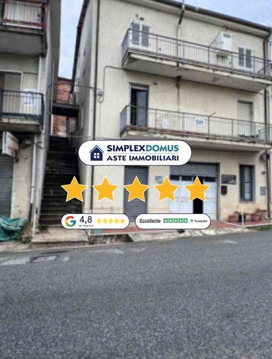 Appartamento con 6 locali in vendita in Corso Garibaldi, San Vito sullo Ionio