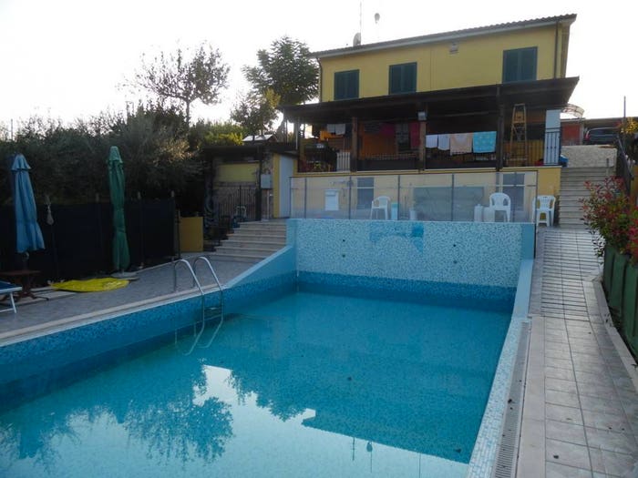 Casa con 6 locali in vendita in Contrada Carpineto, Monsampolo del Tronto