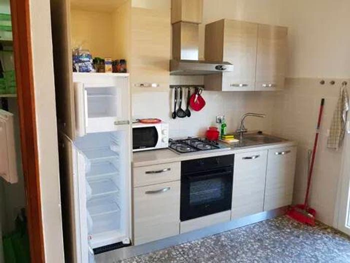 Appartamento con 6 locali in vendita in Via Monte Bianco, Porta Fiorentina Leopolda, Pisa