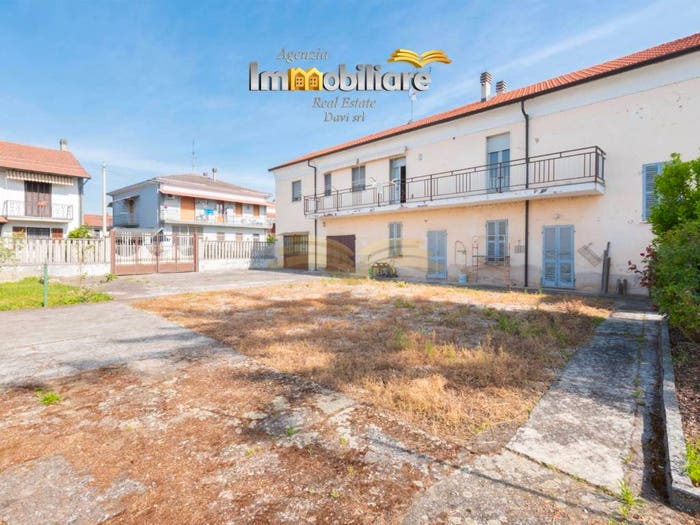 Casa con 6 locali in vendita in Via Enrico Toti, Centro, Frascarolo