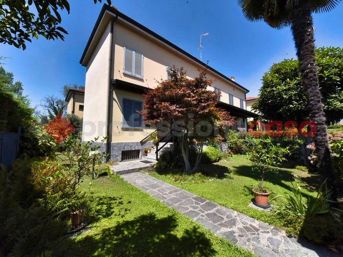 Casa quadrilocale in vendita in Via Tarvisio, Semicentro, Paderno Dugnano
