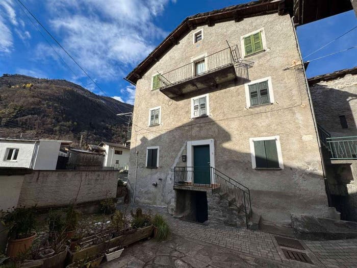 Appartamento trilocale in vendita in Strada dei Barini, Centro, Chiavenna