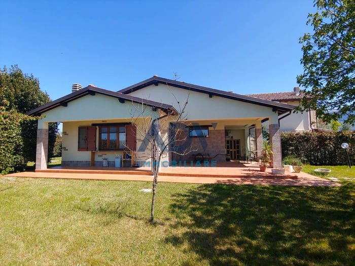 Casa con 6 locali in vendita in Via della Madonnina, Tordandrea Castelnuovo, Assisi