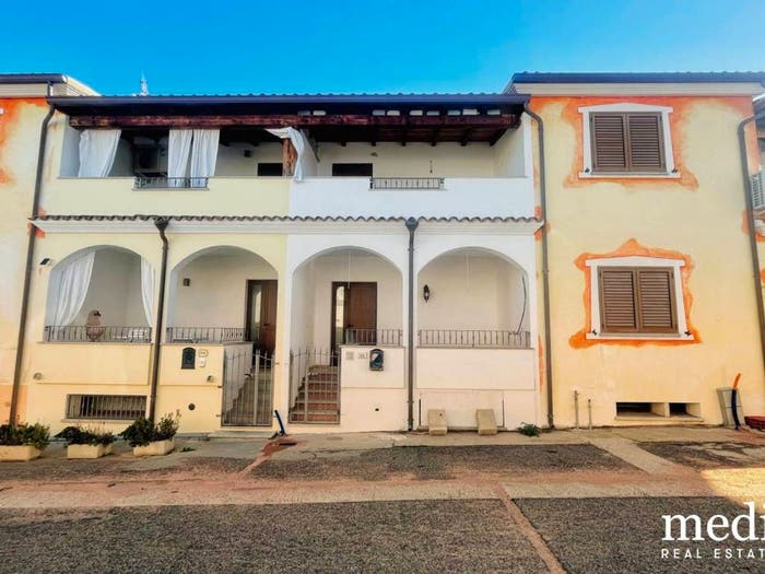 Appartamento trilocale in vendita in Via Vittorio Emanuele, Centro, Torpè