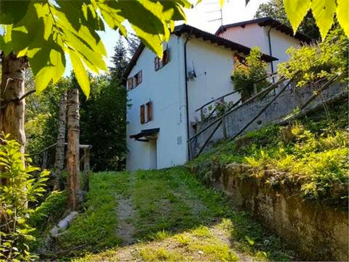 Casa con 5 locali in vendita in Località Cornola Di Sopra, Molazzana