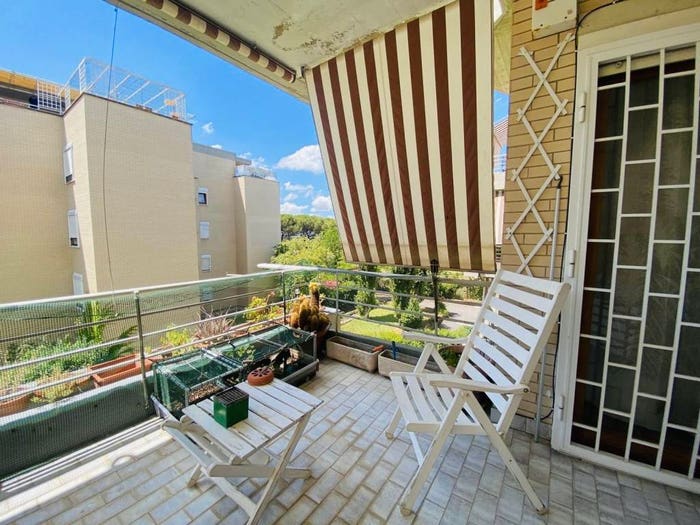 Appartamento quadrilocale in vendita in Via Poggio Verde, Casetta Mattei Corviale, Roma