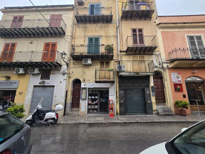 Appartamento trilocale in vendita in Via Pietro Novelli, Centro, Monreale